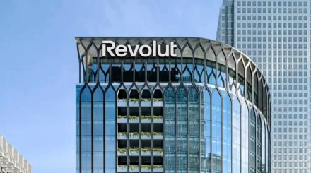 Банк Revolut слил данные клиентов мошенникам