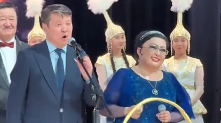   Мақпал Жүнісованың әрекеті көрерменді күлкіге қарық қылды (видео)   