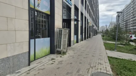 «Под окнами страшно ходить»: что говорят астанчане после гибели ребёнка