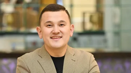  "Өзінікін тықпалап, басқаны жамандау – үлкен қателік": Елдос "Колобок" киногерлерге ренішін жеткізді 