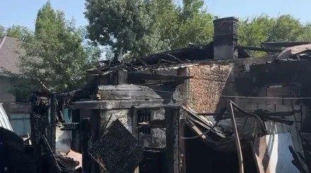 Погорельцы: в Таразе жители сразу десяти домов остались без крыши над головой