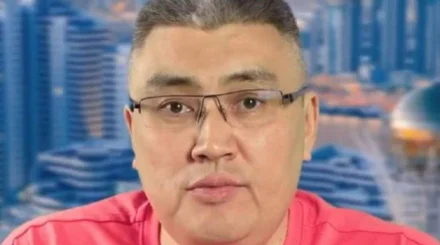 Автора YouTube-канала «Ахуал сегодня» Азамата Омарова освободили в зале суда