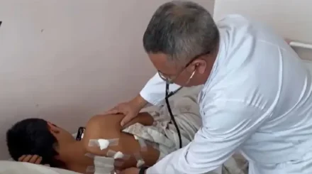 «Виноваты оба»: мать подростка рассказала, что произошло перед 15 ударами ножом
