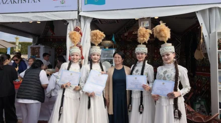   Париж төрінде қазақ мәдениеті мен ұлттық тағамдары ұсынылды   