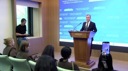 МИД призвал казахстанцев заранее проверять правила въезда и пребывания за рубежом