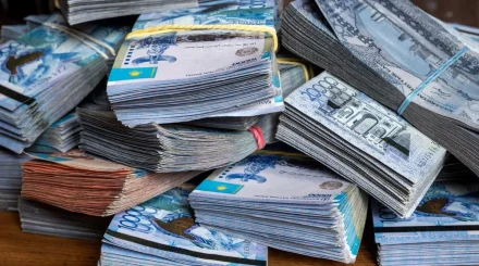 В Астане мужчина получил 4 млн теңге за обещание кредитов на 100 млн