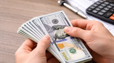 Доллар екі жылдық минимумға жақындады: ары қарай не болады?