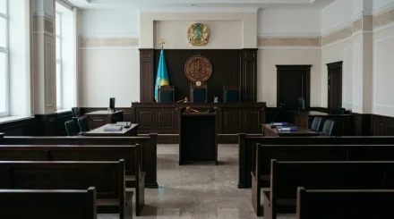 Қызылордалық қыз әкесін сотқа берді