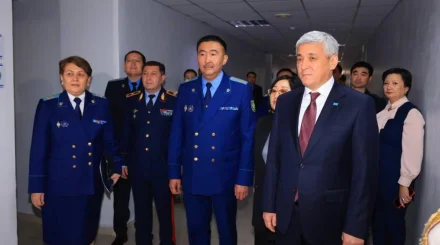 Есірткі, алаяқтық, дропперлік: Қарағандыда 15 мың студентке құқықтық қауіптер түсіндірілді