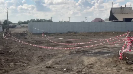 Семейде рұқсатсыз қазылған көше батпаққа айналды: мердігерге қатысты хаттама толтырылды