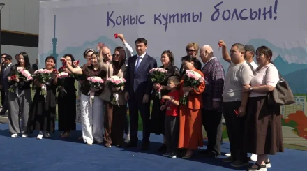 Қала күні қарсаңында алматылықтарға пәтер кілті табысталды
