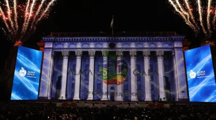 Қала күнінің шарықтау шегі: «Астана» алаңында Almaty Vibes және 3D Mapping Show өтті