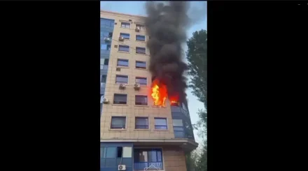 Произошел пожар в многоэтажном доме в Алматы
