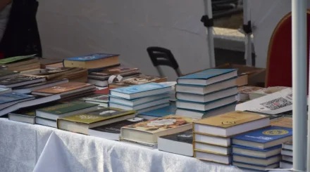 В Алматы ко Дню города прошла книжная ярмарка KitapFest