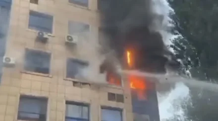 Алматыда көпқабатты үй өртенді