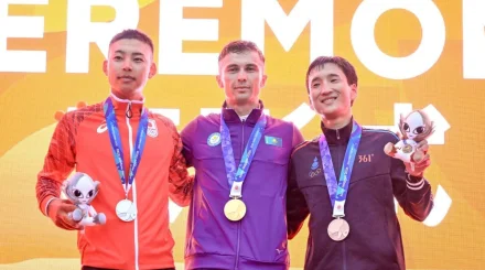 Қазақстан Азия ойындарының алғашқы күнінде төрт алтын медаль жеңіп алып, үшінші орынға жайғасты
