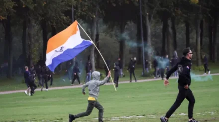 Приветствия Гитлера и нацистские лозунги: ультраправые устроили митинг в Гааге