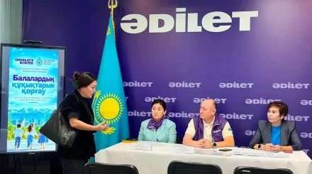 Арест сняли прямо на приеме: партия «Әділет» помогла жительнице области Абай решить вопрос с алиментами