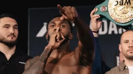 «Қазір жекпе-жек өткізейік»: WBC чемпионы Жәнібекке ұсыныс жасады