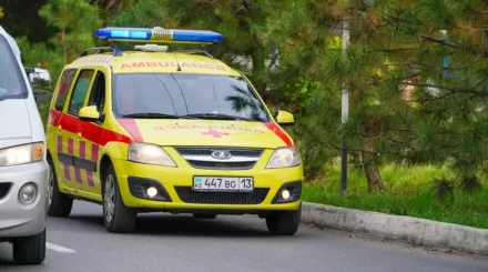 Қостанай облысында үш көлік соқтығысып, бір адам қаза тапты