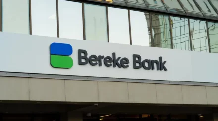 Казахстанец пожаловался на списание денег в Bereke Bank