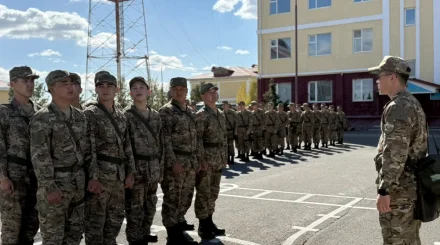 Как молодое пополнение столичной бригады проходит первые этапы военной подготовки