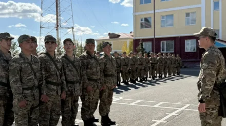   Әскери қызмет тәртіптен басталады   