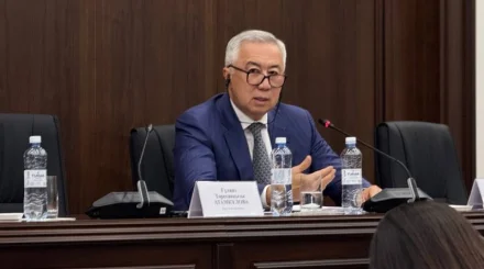 «Привлекать займы — это правильно»: госдолг Казахстана достиг почти 40 трон тенге
