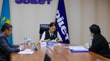   Депутат консультативтік көмек көрсетті   