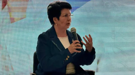 «45 минуттың 20 минуты есепке кетеді»: Сарапшы мұғалімнің уақытын не ұрлап жатқанын айтты