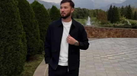  "Жұрт тағы қосып жүрмесін": Арман Қоңыр желідегі қауесетке жауап берді 