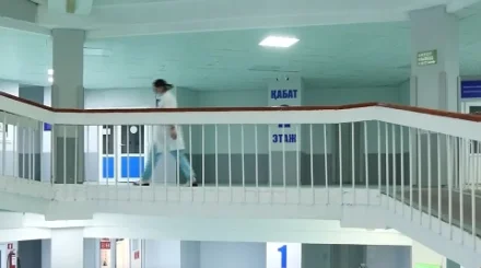 В Актау ребёнок попал в реанимацию после отравления копчёной рыбой