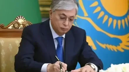 Тоқаев Конституциялық соттың 10 судьясын тағайындады