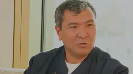 «Мектептегі білімді елемеуге болмайды»: Жұмабек Жанықұлов жастарға кеңес берді