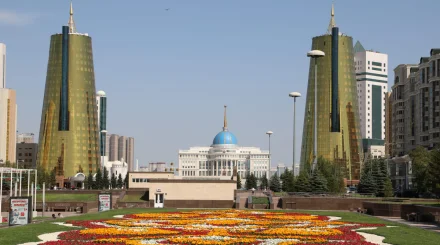 Тоқаев: Қазақстан тұтастай үлкен құрылыс алаңына айналып келеді