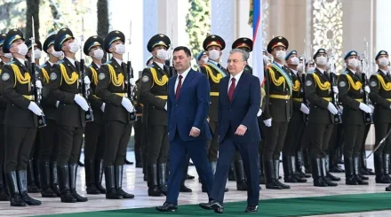 Каспийдегі қайғы: Мирзиёев пен Жапаров Қазақстан халқына көңіл айтты