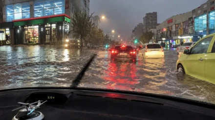 Сильный ливень затопил улицы Темиртау
