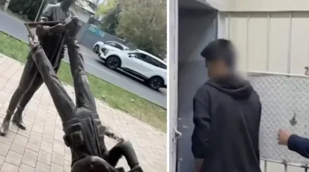 Астанада Журналистер аллеясындағы мүсінге зақым келтірген екі адам ұсталды