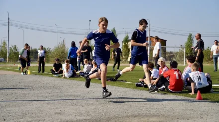 «Әділет» партиясының қолға алуымен ерекше білім беру қажеттілігі бар балаларға арналған республикалық фестиваль басталды