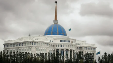 Тоқаев әскери борышын өтеу кезінде ерлік көрсеткен сарбаздарды марапаттады
