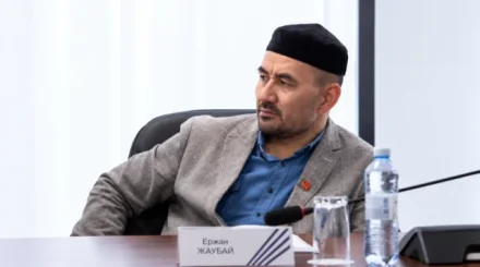 «Айдосқа артылар сенім жүгі ауыр»: журналист жаңа қорғаныс министрі туралы жазба жариялады