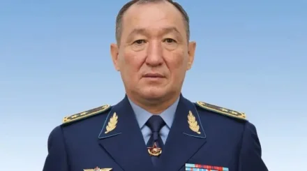 Даурен Косанов освобожден от должности министра обороны Казахстана
