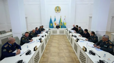 Токаев поручил подготовить план военной реформы после трагедии на Каспии