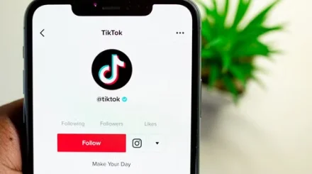 АҚШ-тың бір штатында жасөспірімдерге TikTok қолдануға күніне екі сағаттық шектеу қойылады