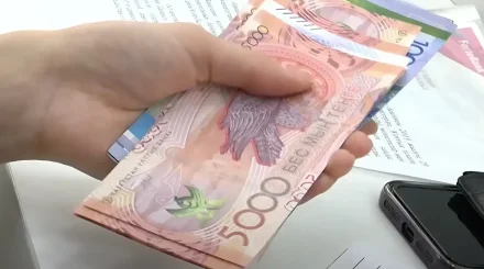 Кому сохранят пособия, а кому пересмотрят выплаты: новые правила в Казахстане