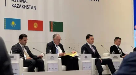 «ЖИ бәрін өзгертіп жатыр»: АҚШ Орталық Азияның цифрлық қауіпсіздігіне миллиондаған доллар бөлмек