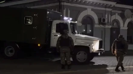  Аса ірі көлемде алаяқтық жасаған күдікті Ресей федерациясынан экстрадицияланды 