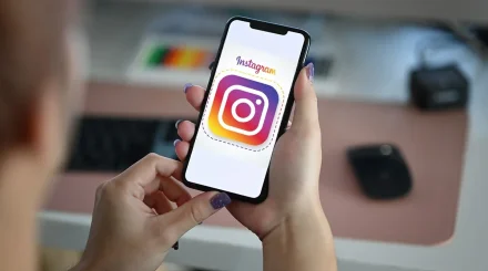 Екі өскемендік Instagram-дағы жазба үшін 600 мың теңге шығынға ұшырады