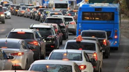 Қазақстанда жол қауіпсіздігі күшейтілуде: жол апаттарынан болатын өлім-жітім төмендеді