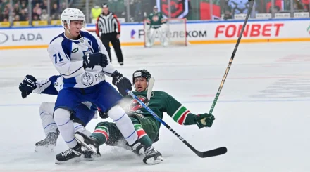 «Барыс» вел в счете, но потерпел разгромное поражение в КХЛ